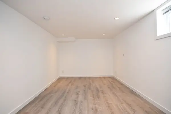 1847 Walkley RD, Alta Vista And Area, ON K1H 6X9