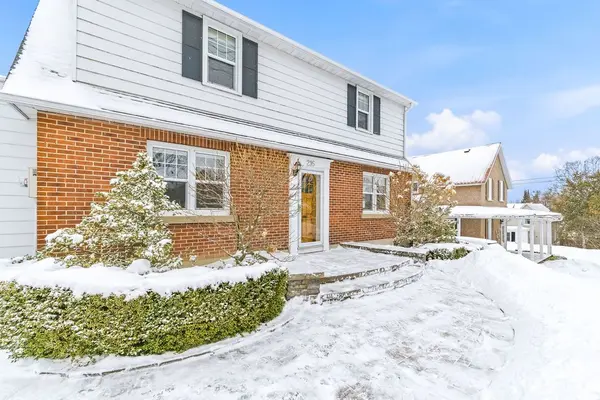 216 Metcalfe ST, Pembroke, ON K8A 2V7