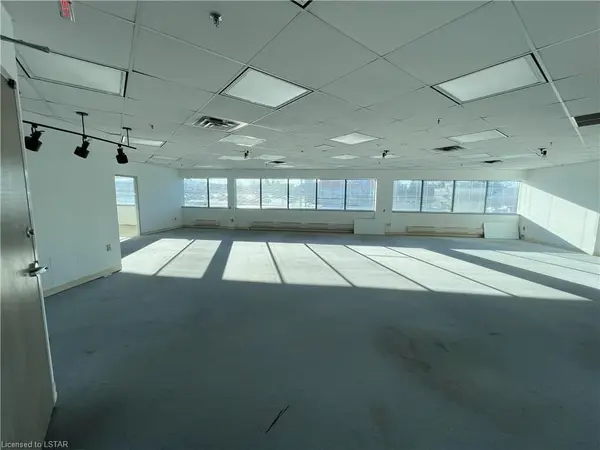 387-401 WELLINGTON RD S #200, London South, ON N6C 4P9