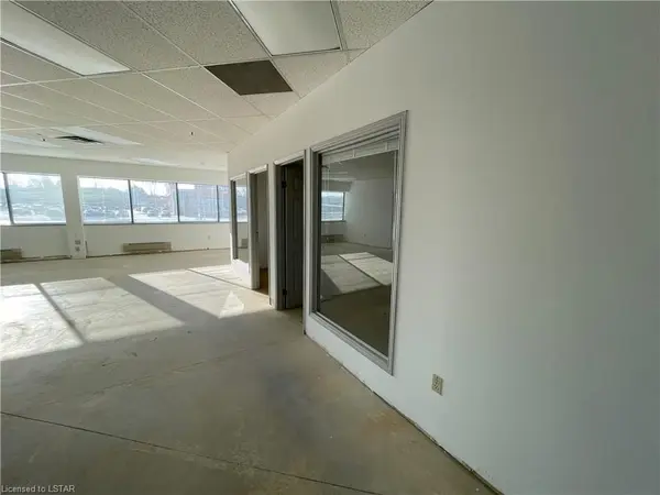 387-401 WELLINGTON RD S #200, London South, ON N6C 4P9