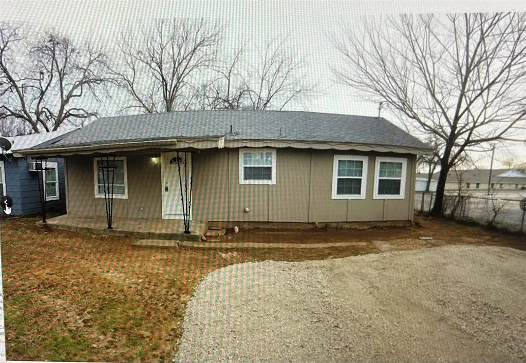 2112 W Bond Street, Denison, TX 75020