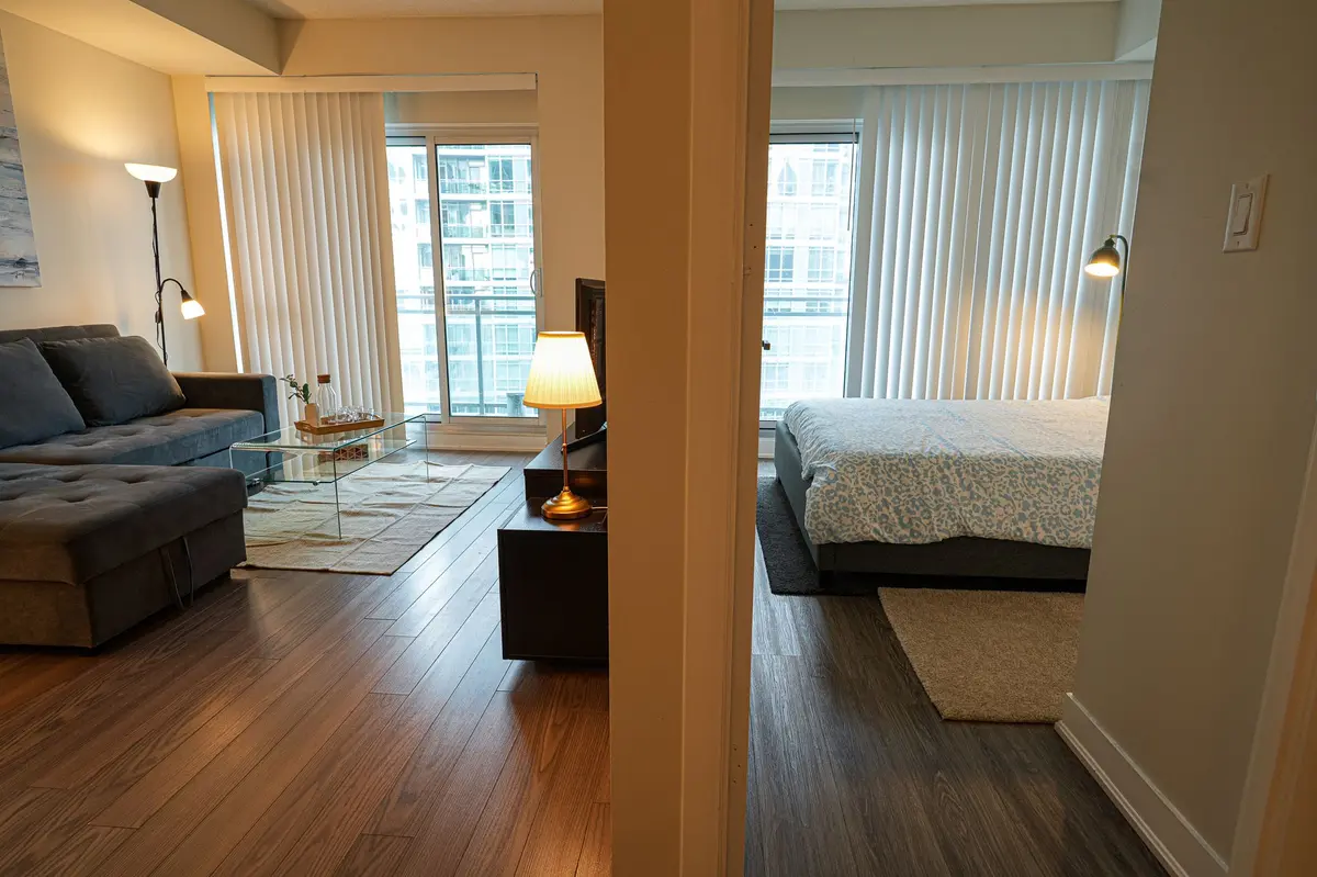 165 Legion RD N #1634, Toronto W06, ON M8Y 0B3