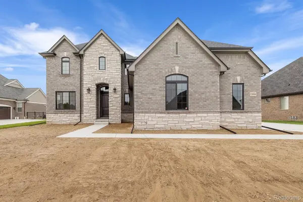 2166 Heidi Dr, Addison Township, MI 48370