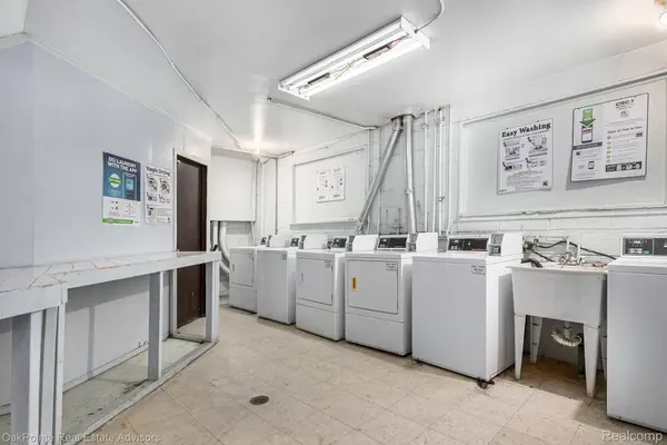 14881 Schaefer HWY, Detroit, MI 48227