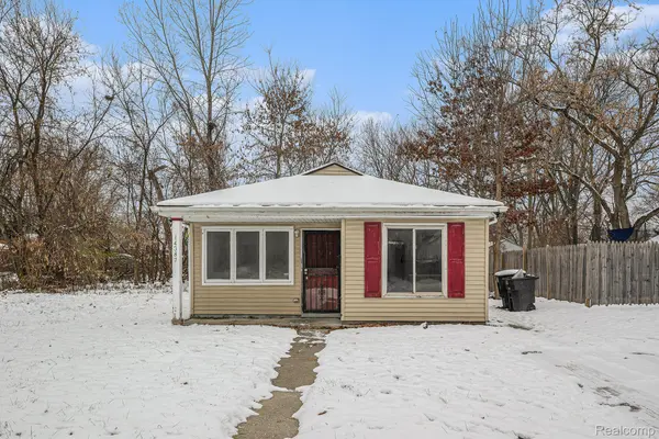 14387 Auburn ST, Detroit, MI 48223