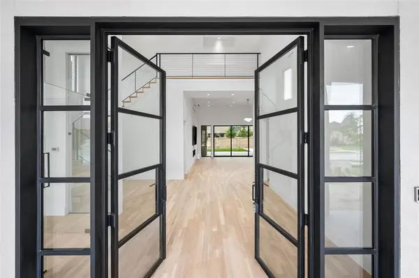 1106 Knoll Crest Drive, Mansfield, TX 76063