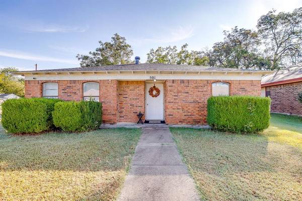 501 Allencrest Drive,  White Settlement,  TX 76108