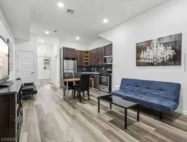 430 Ocean Ave #1L, Jersey City, NJ 07305