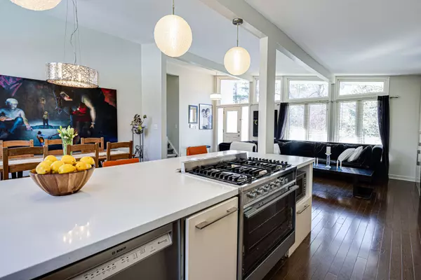 2 Parmbelle CRES, Toronto C13, ON M3A 3G6