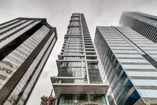 426 University AVE #2210, Toronto C01, ON M5G 1S9