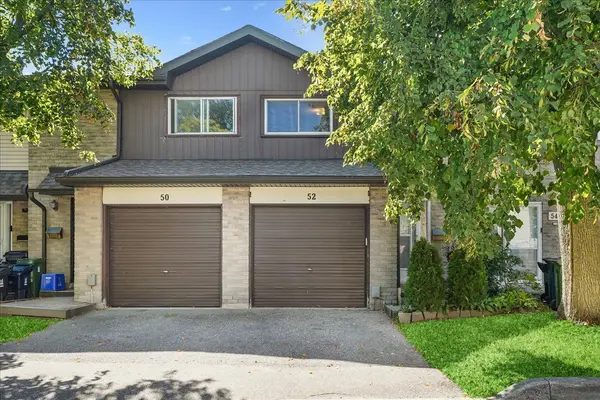 1131 Sandhurst CIR #52, Toronto E07, ON M1V 1V5