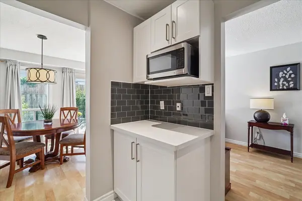 1131 Sandhurst CIR #52, Toronto E07, ON M1V 1V5