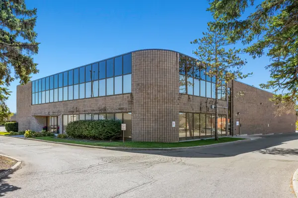 90 Nolan CT #1A, Markham, ON L3R 4L9