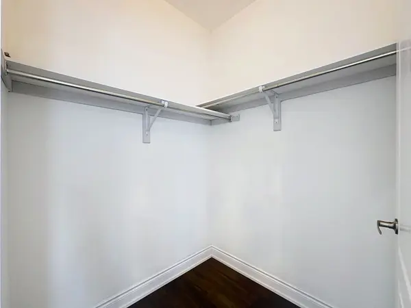 14 Heritage ST, Bradford West Gwillimbury, ON L3Z 0X5