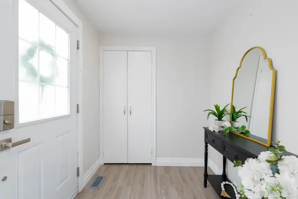 796 Sedore AVE, Georgina, ON L0E 1S0