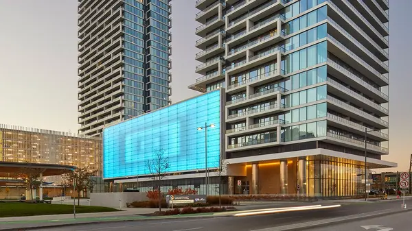 950 Portage Pkwy #3902, Vaughan, ON L4K 0J7