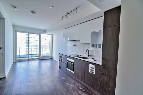 5 Buttermill AVE #4701, Vaughan, ON L4K 0J5