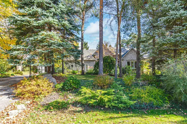 11 Bunker PL, Oro-medonte, ON L0L 2L0