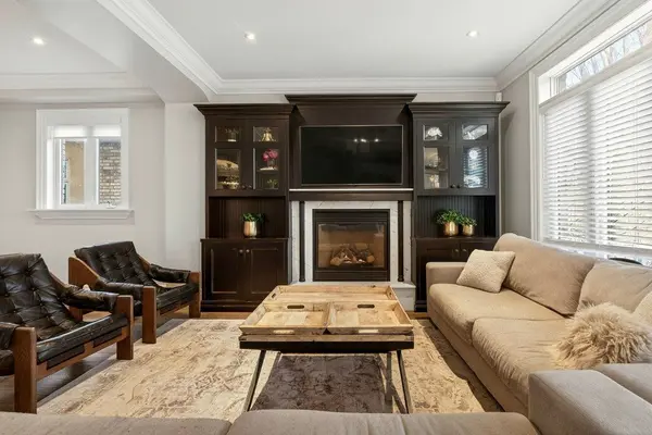 195 Pomona AVE, Burlington, ON L7N 1S9