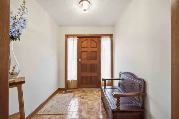 63 Riverside DR, Toronto W05, ON M9L 1J2