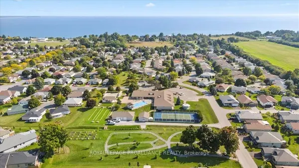 60 Conger DR, Prince Edward County, ON K0K 3L0