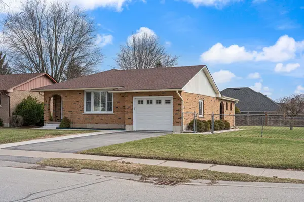 24 DENRICH AVE, Tillsonburg, ON N4G 4W2