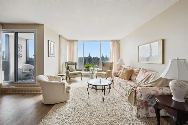 19 Woodlawn RD E #703, Guelph, ON N1H 7B1