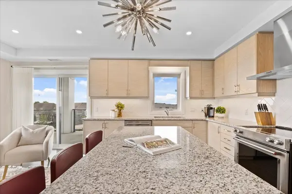 245 Grey Silo RD #302, Waterloo, ON N2K 0G6