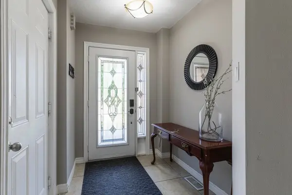 16 Avatar PL, Hamilton, ON L0R 1W0