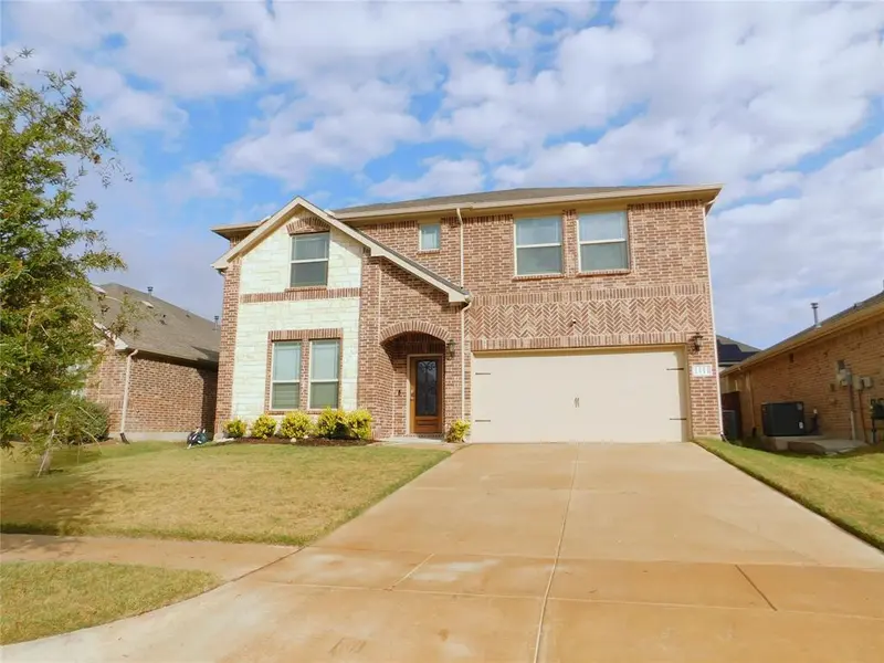 1111 Saddle Ridge Drive, Aubrey, TX 76227