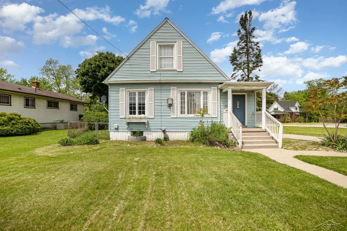 2015 S Washington ST, Saginaw, MI 48601