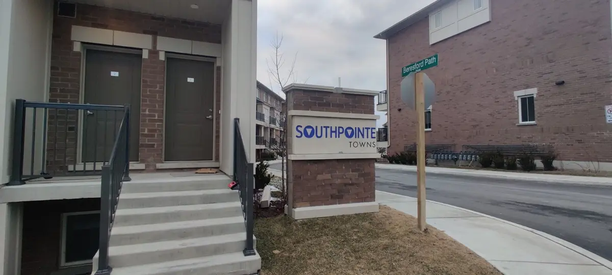 490 Beresford PATH #1, Oshawa, ON L1H 0B2