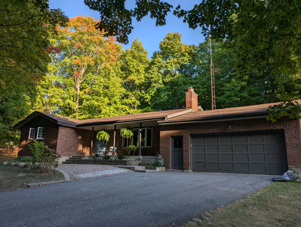 1445 Rickards RD, Frontenac, ON K0H 2L0