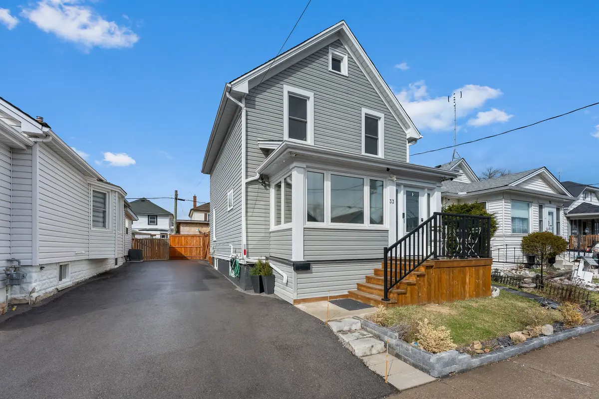 33 RICHMOND AVE, St. Catharines, ON L2R 3W6