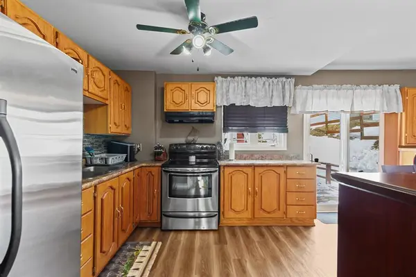 37 Nash Crescent, Mount Pearl, NL A1N 3G6