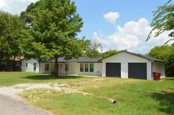 224 Holly Drive, West Tawakoni, TX 75474