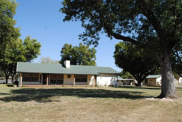 908 N Austin, Comanche, TX 76442