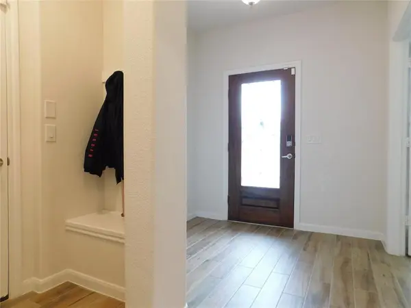 1111 Saddle Ridge Drive, Aubrey, TX 76227