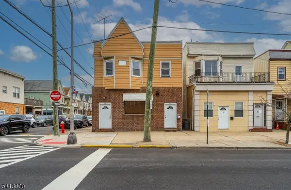 378 Avenue C, Bayonne City, NJ 07002