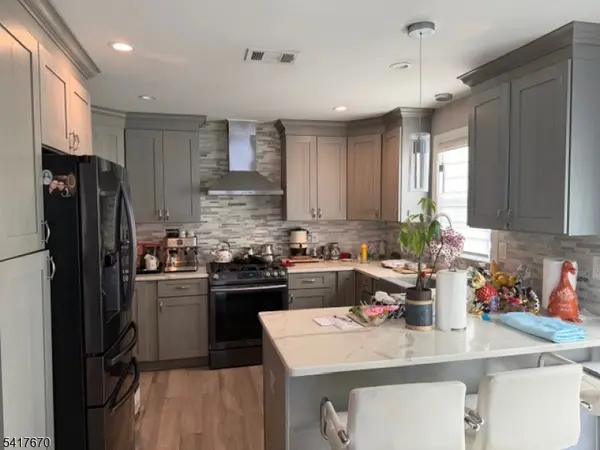 2843 Wickersham Ave, Linden City, NJ 07036