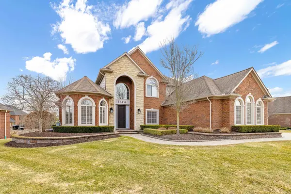 56434 Ken Charles DR, Shelby Twp, MI 48316