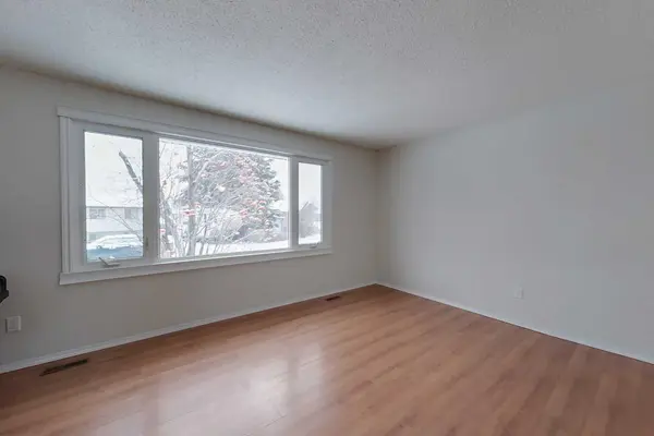 400 8 ST SE, Slave Lake, AB T0G 2A3