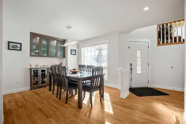 119 Arbour Ridge WAY NW, Calgary, AB T3G 4B2