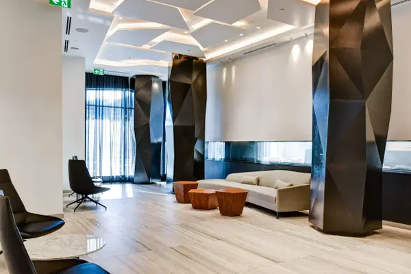 80 Vanauley ST #506, Toronto C01, ON M5T 2H6