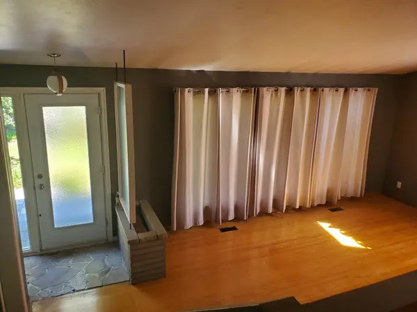 22 Duffin ST, Ajax, ON L1S 6B8