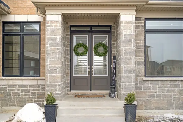 77 Marigold BLVD, Adjala-tosorontio, ON L0G 1W0