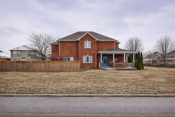 2 Laurelbank CRES, Georgina, ON L4P 4H6