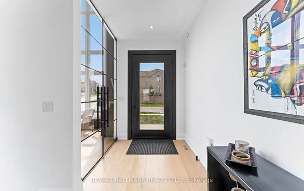 88 Cosford ST, Aurora, ON L4G 0G6