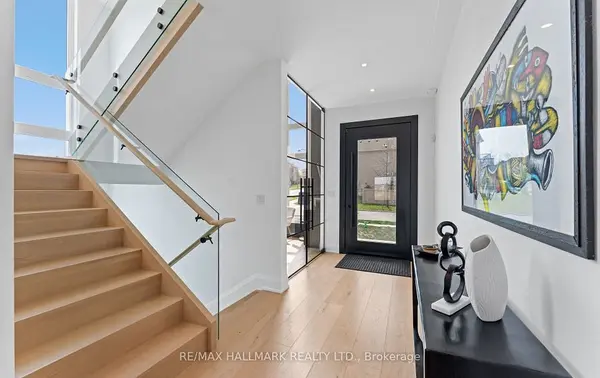 88 Cosford ST, Aurora, ON L4G 0G6