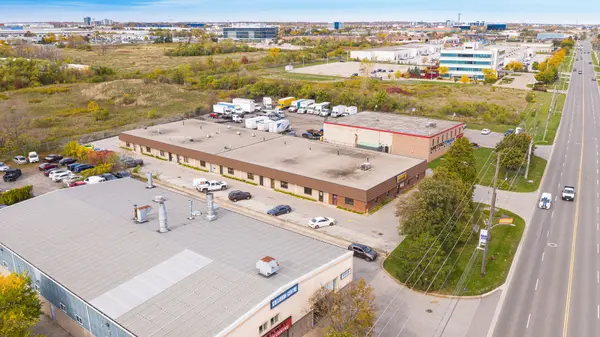 4179 Harvester RD #10, Burlington, ON L7L 5M4